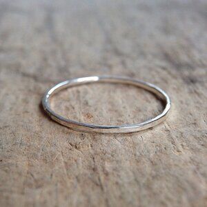 Hammered Dainty 925 Sterling Silver Ring - 1mm Wide